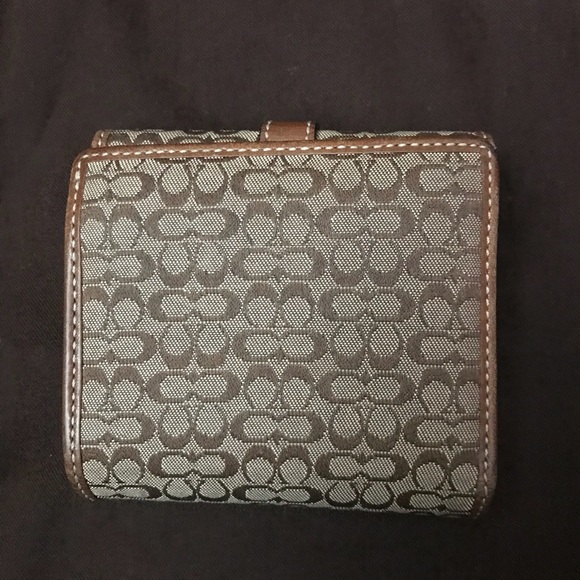 Coach Wallet - Picture 5 of 5